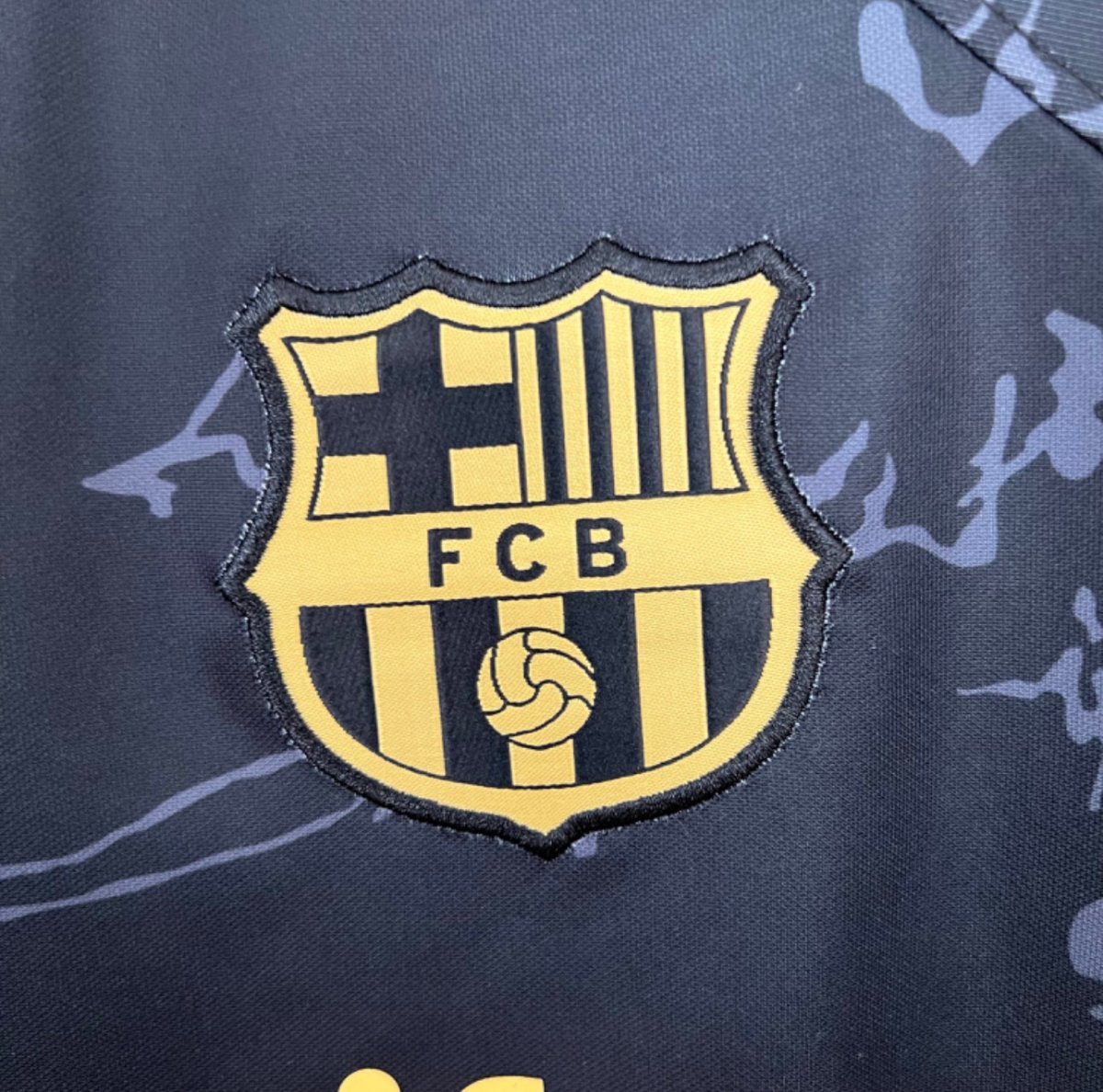 Barcelona 23/24 Special Edition Black - FUTVERSO