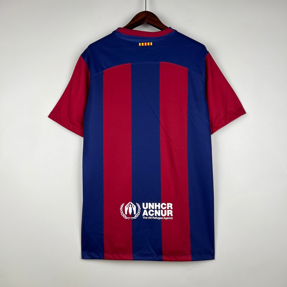 Camisa Barcelona 23/24 Torcedor Masculina - Azul Grená